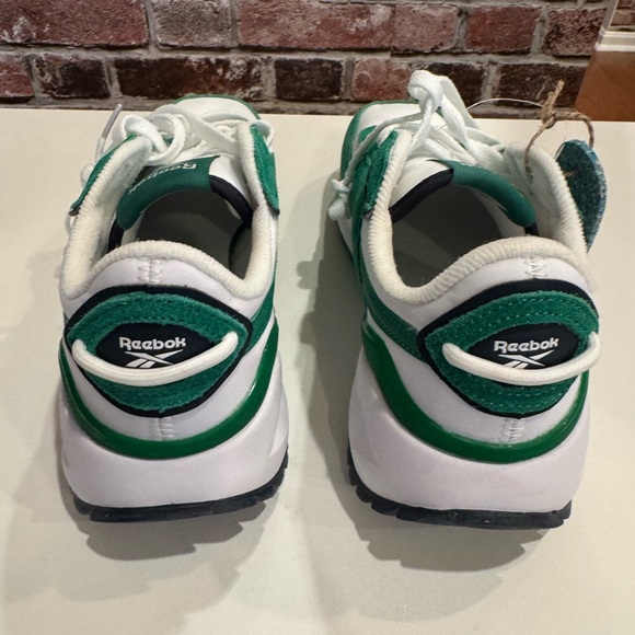 Woman Reebok Green and White Athletic Shoes Forte Racer Sneakers - Picture 6 of 7